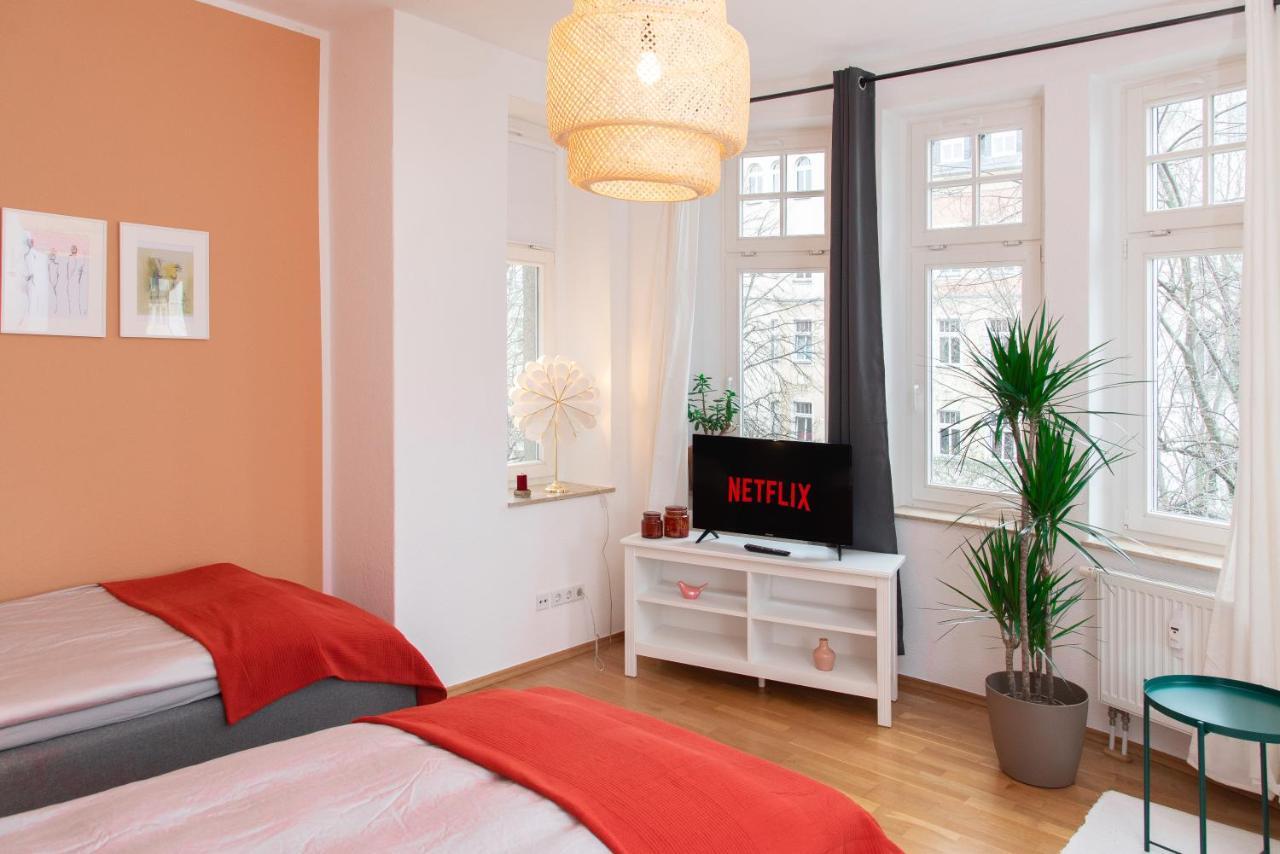 Kassberg Apartment Im Retro-Stil / Netflix & Wifi Chemnitz Exterior photo